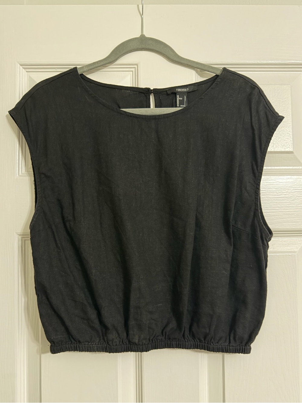 Forever 21 Black Cap-Sleeve Elastic-Hem Tank